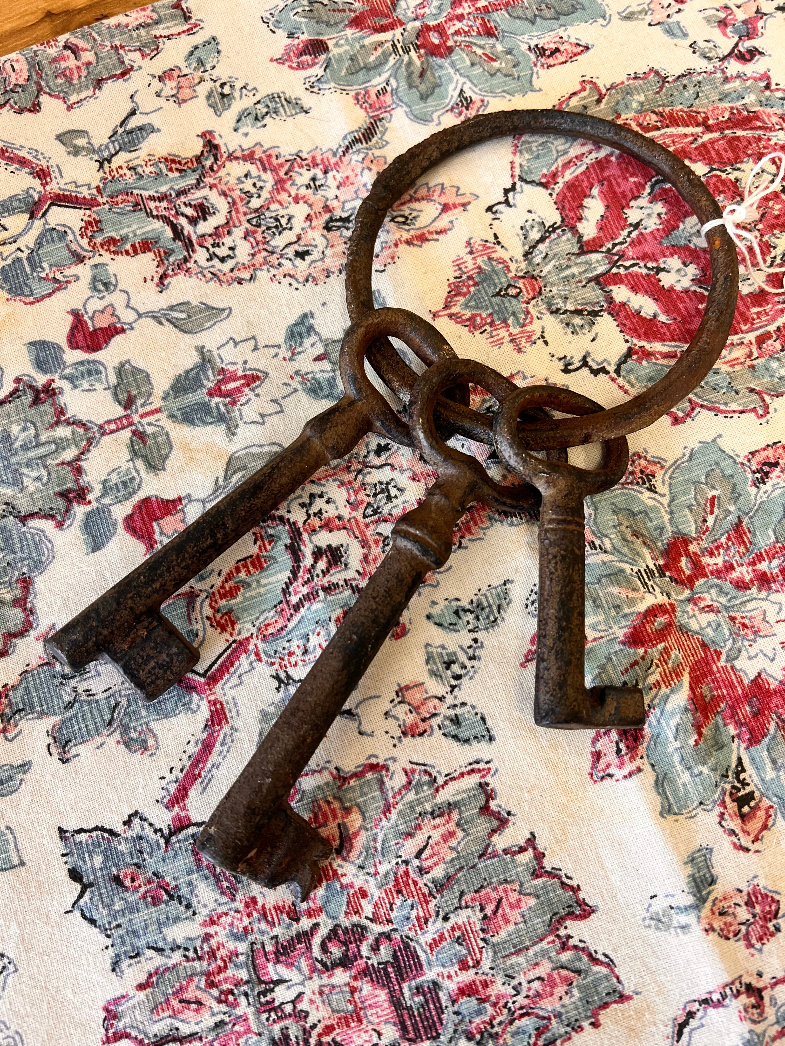 Vintage Cast Iron Key Decor
