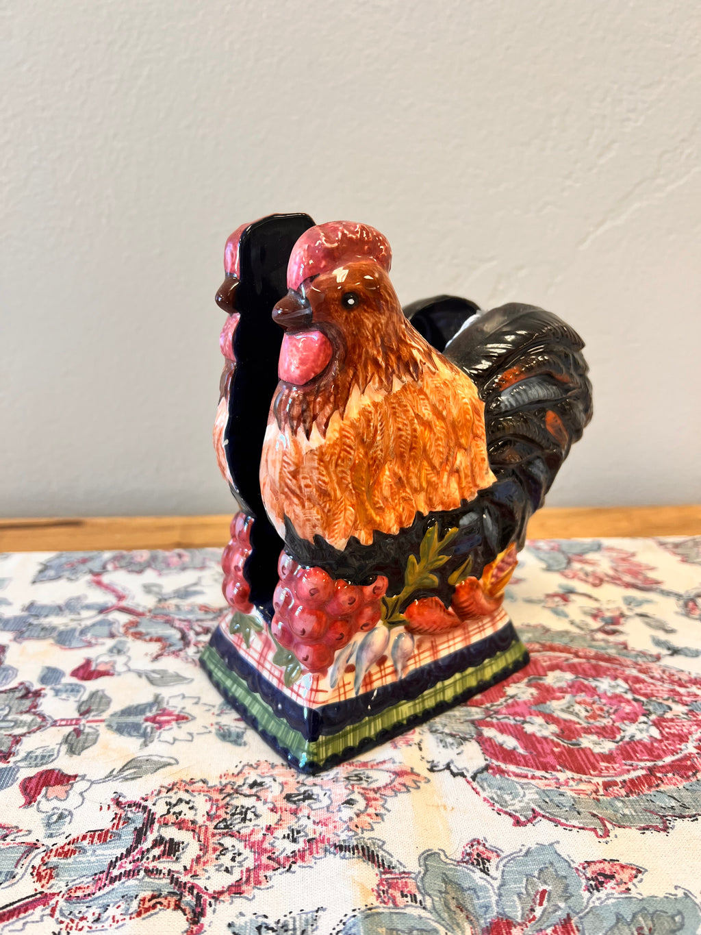The Stonehouse Farm Collection Hen Napkin Holder