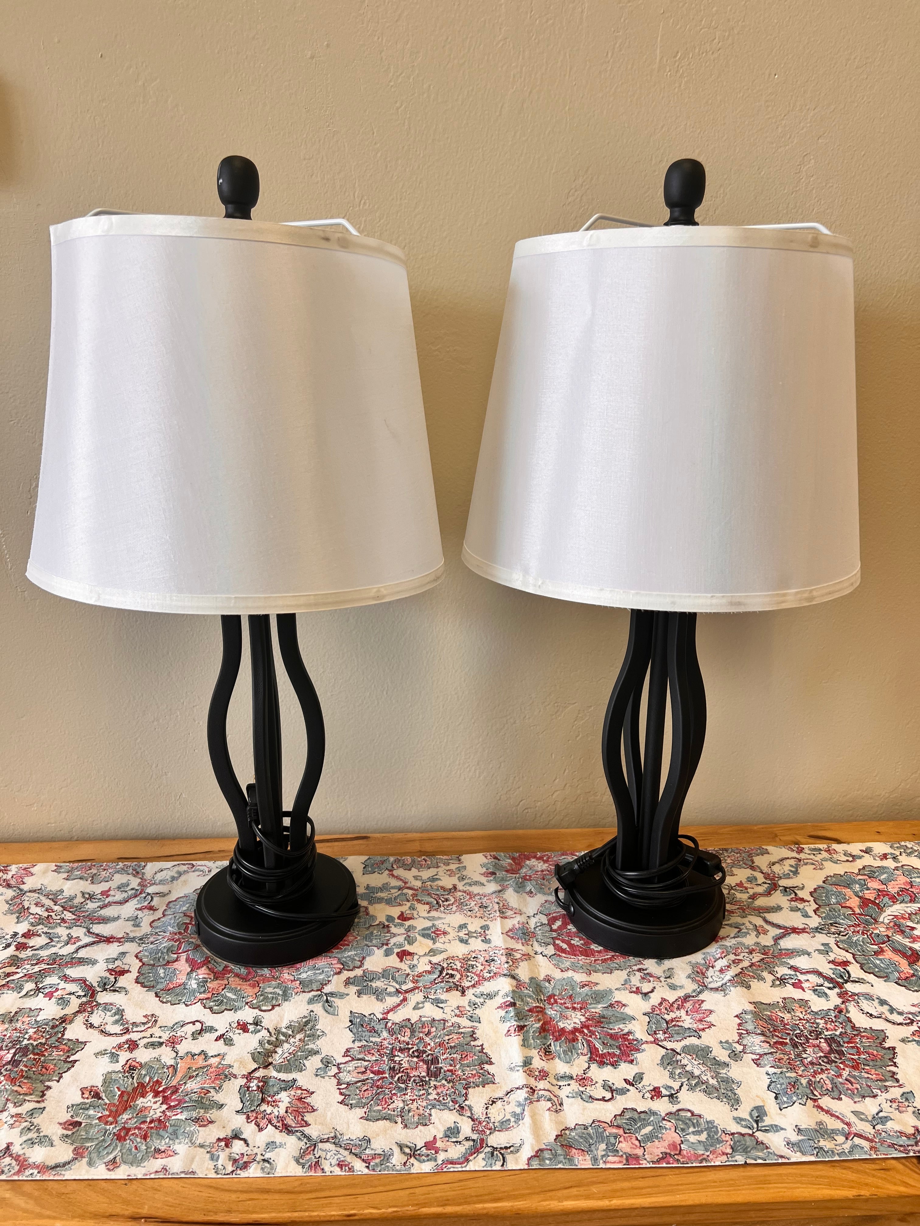Black Table Lamp Set