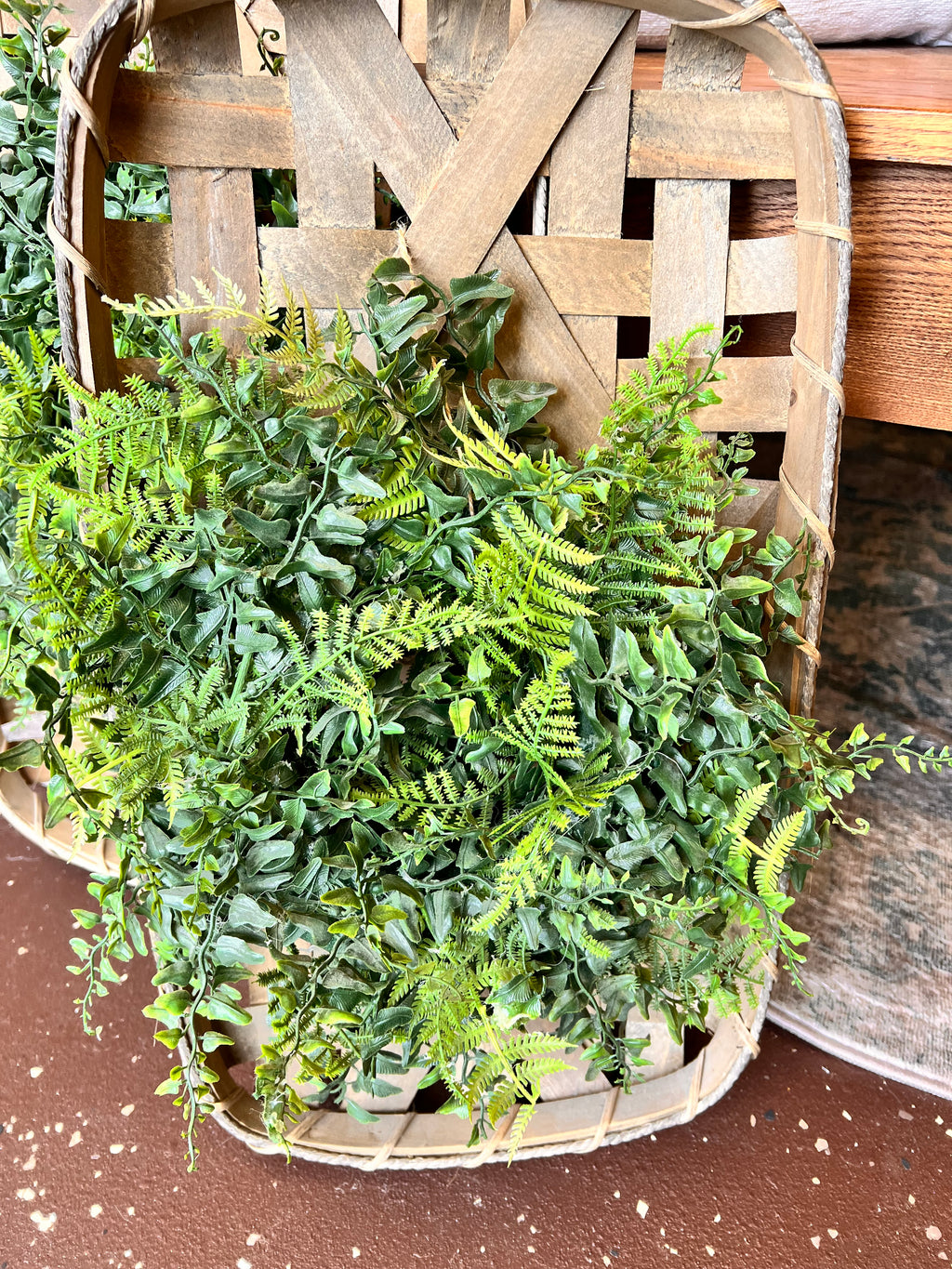 Tobacco Basket & Greenery