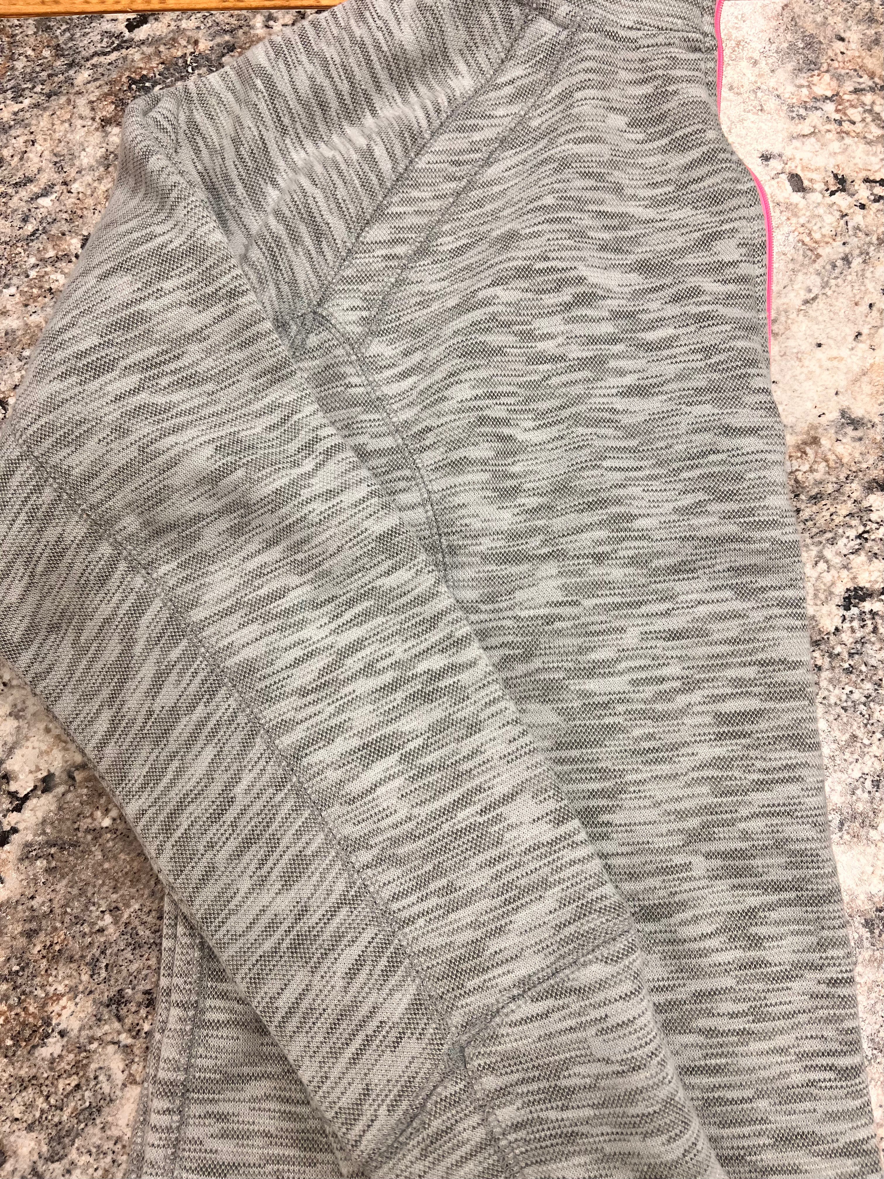 Gray/Pink Sweater XL