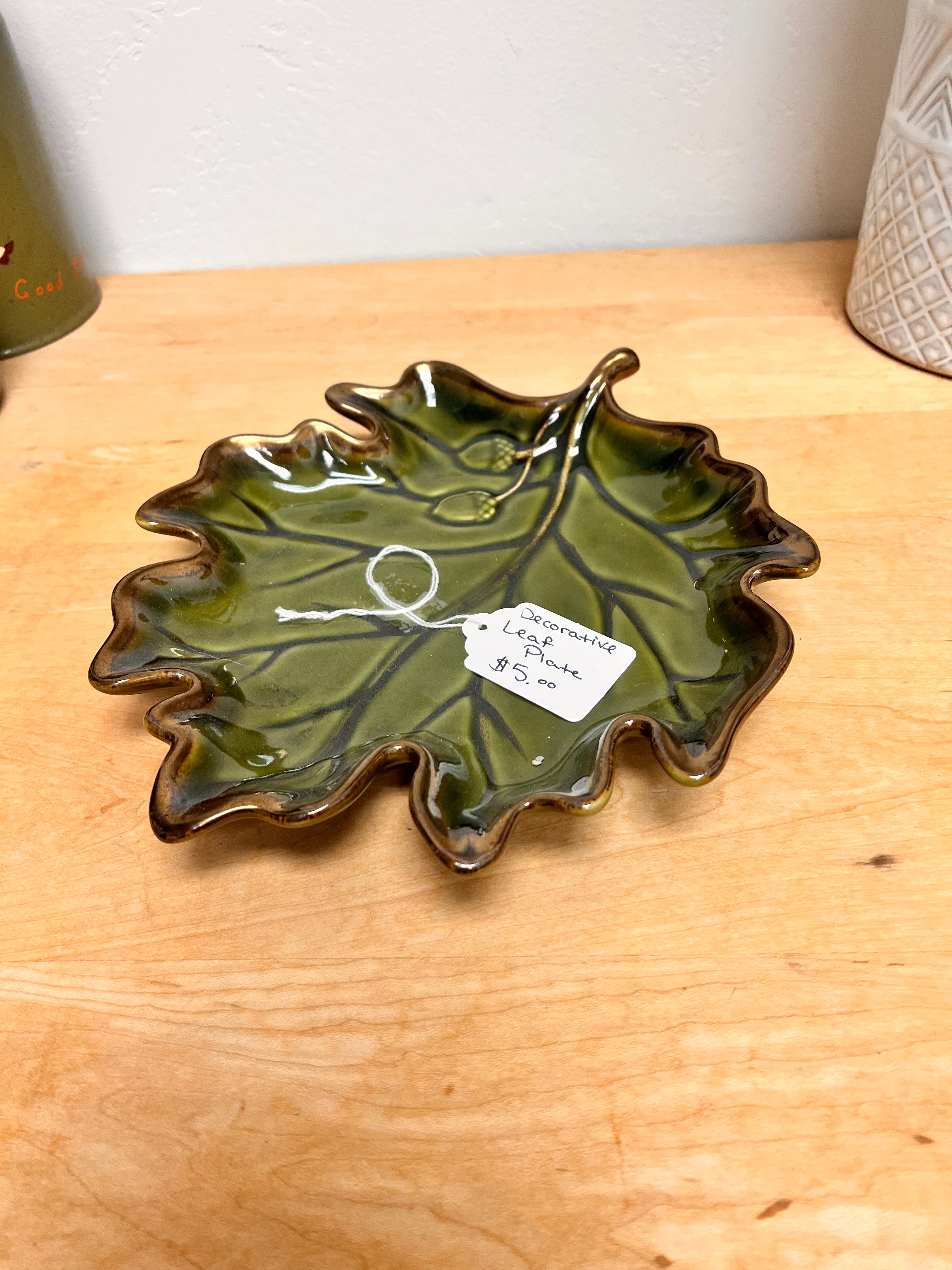 Decorative Leaf Plate