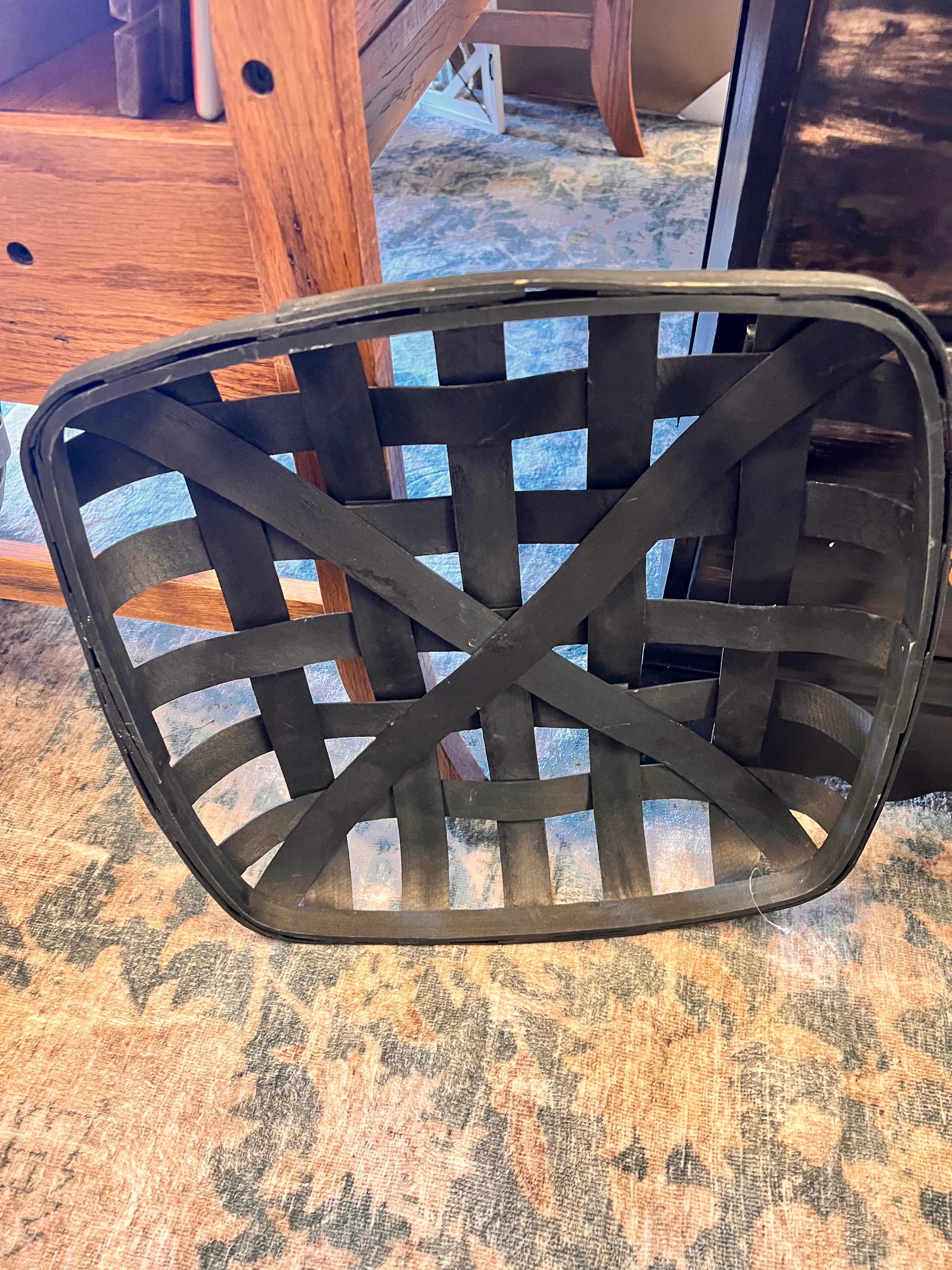 Black Tobacco Basket