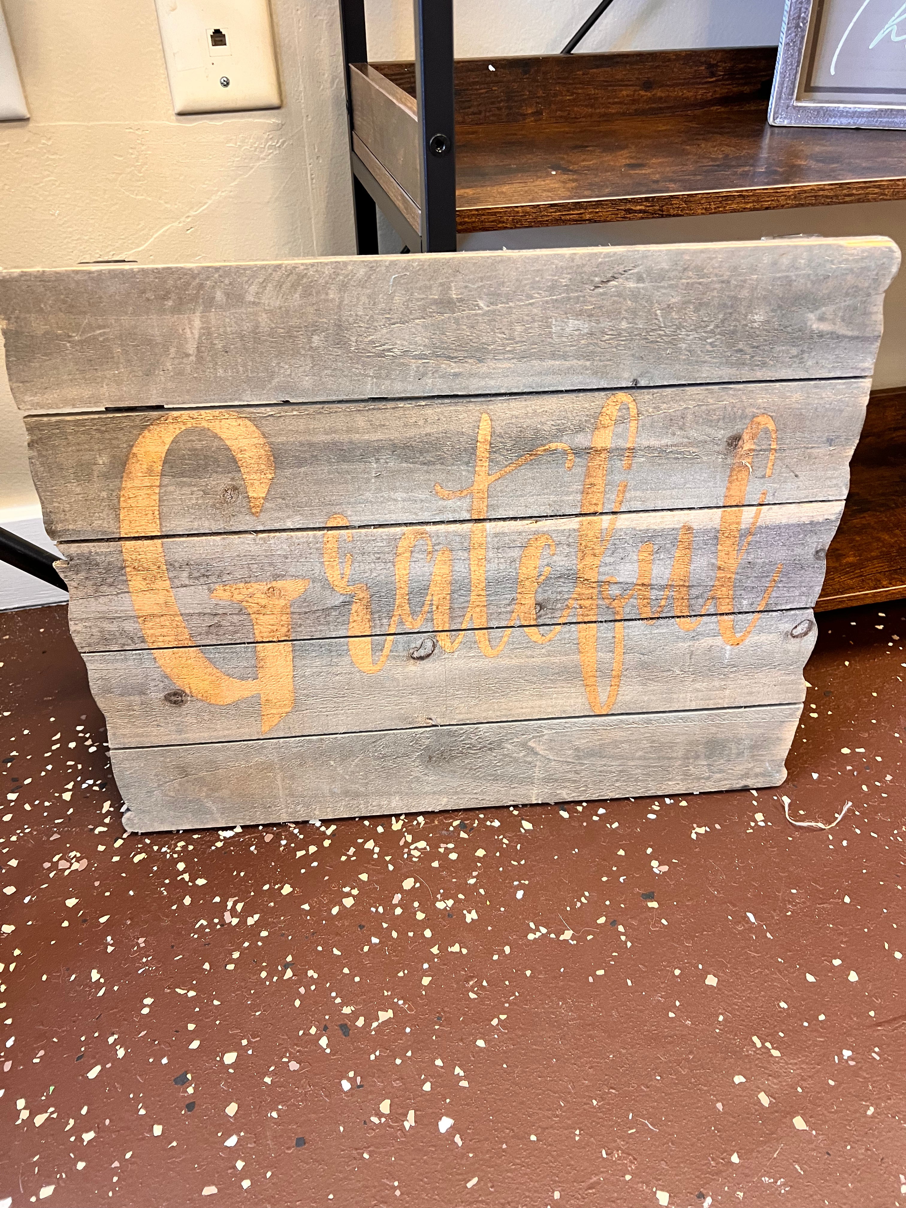 Wood Grateful Sign