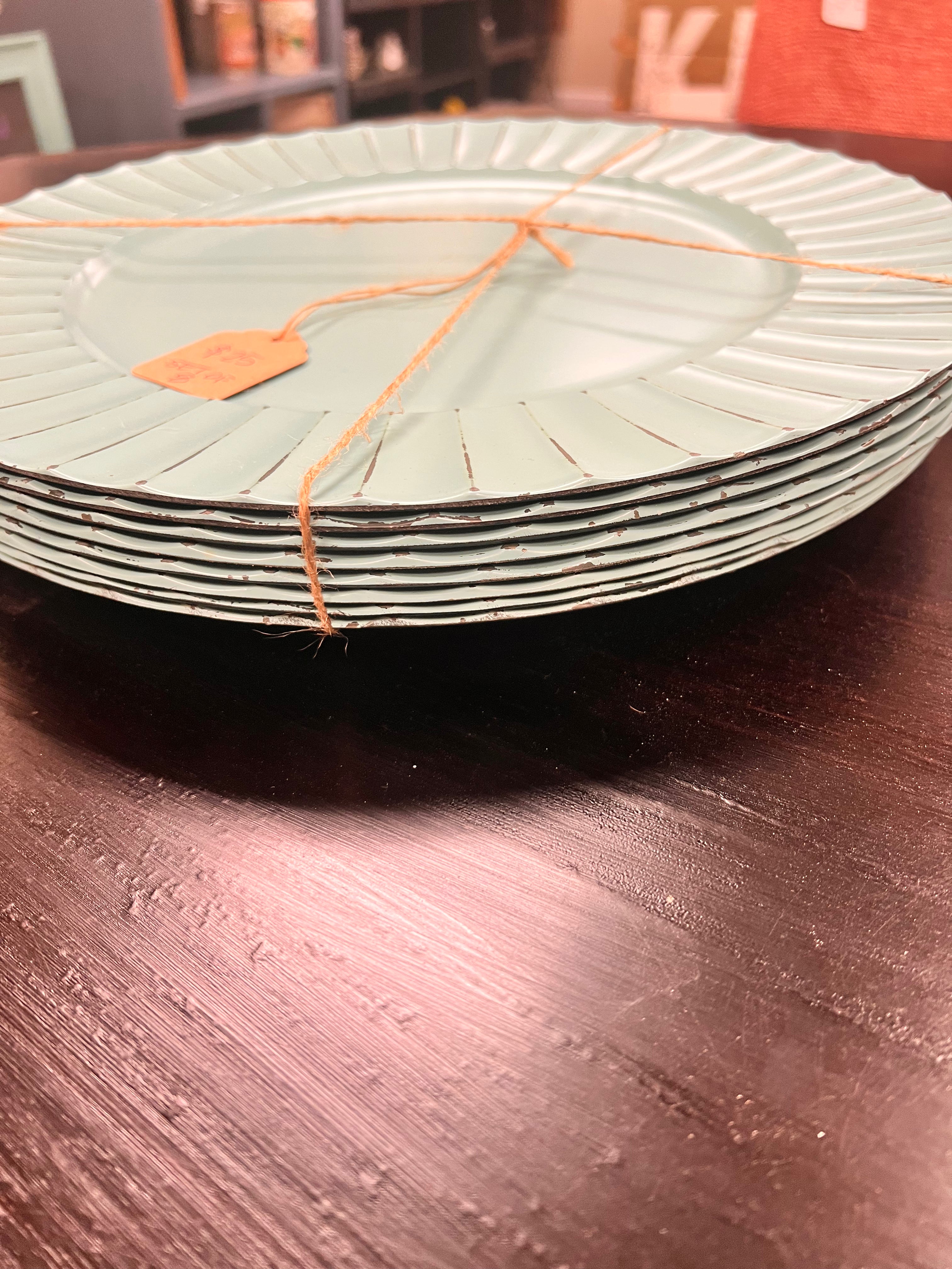 Set of 8 Plates