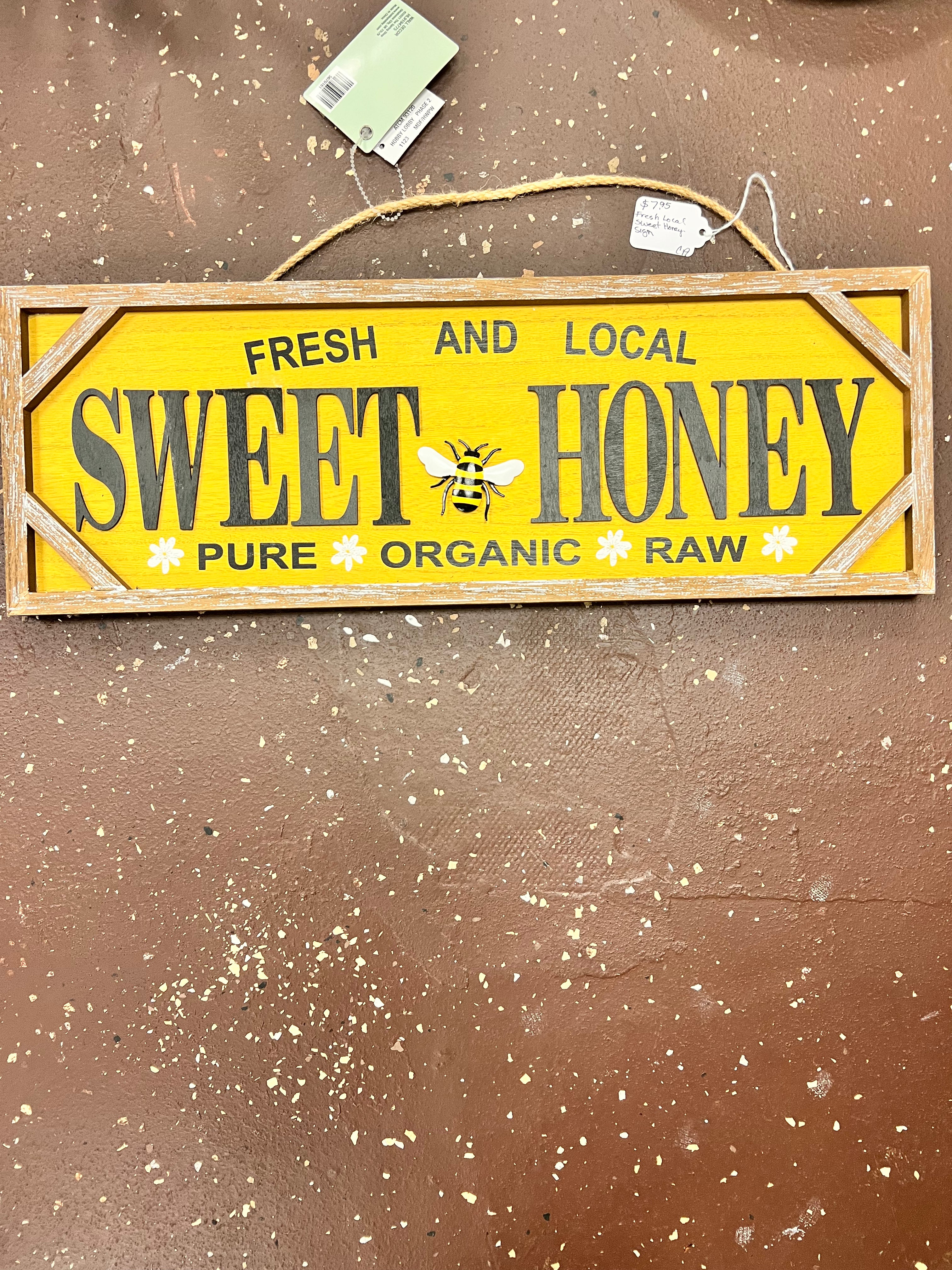Bee Sign