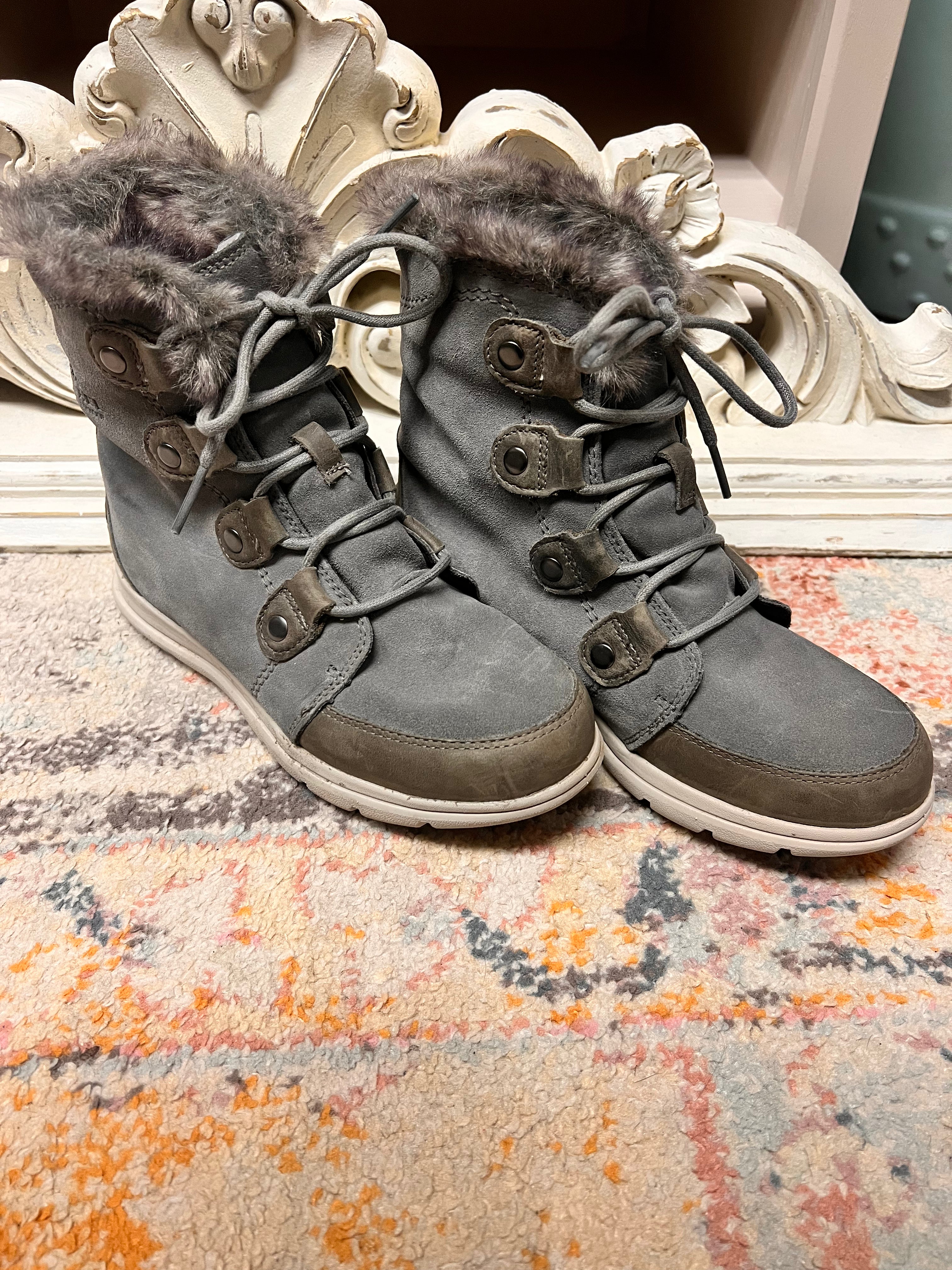 Sorel Boots 7.5