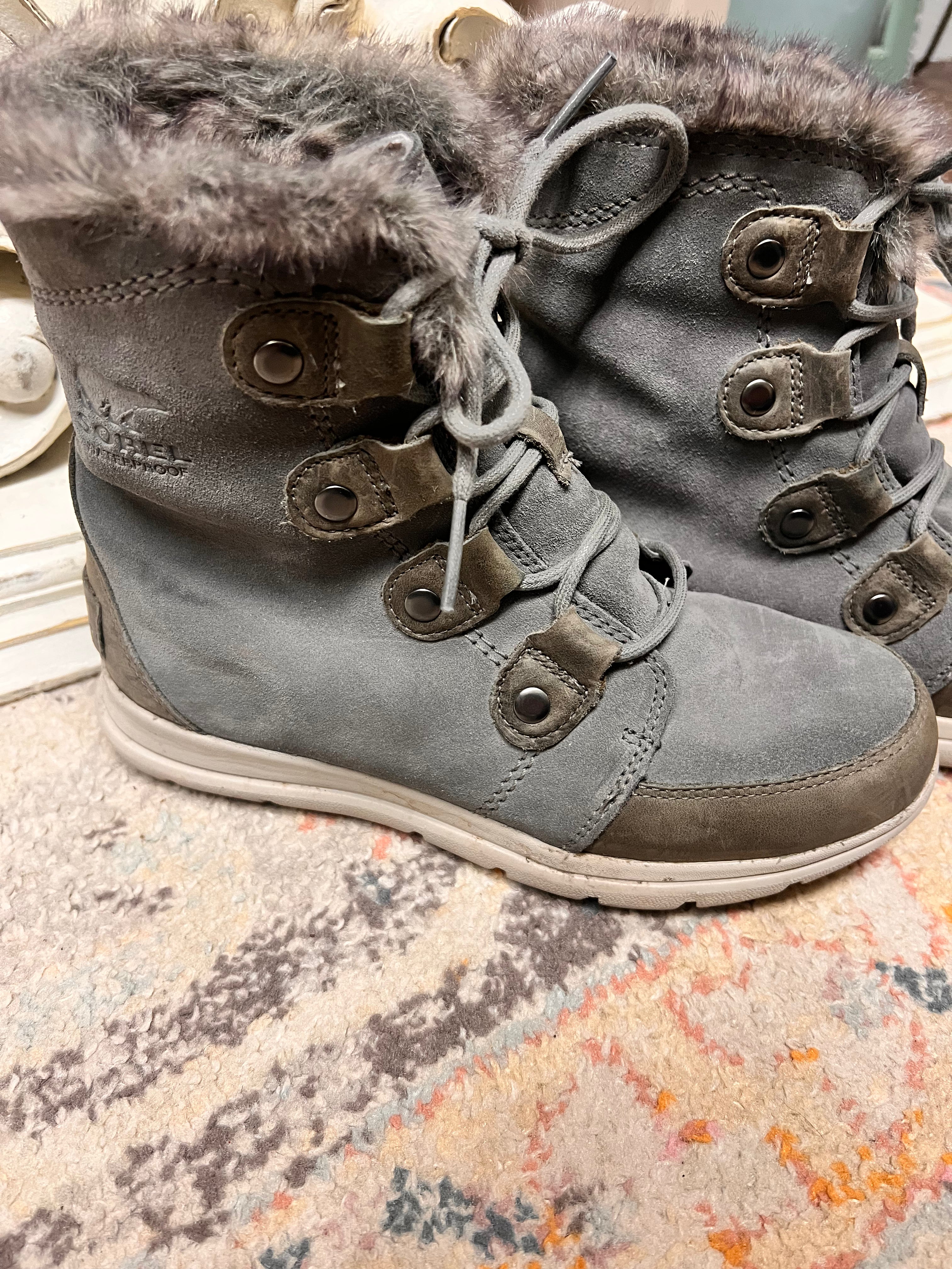 Sorel Boots 7.5