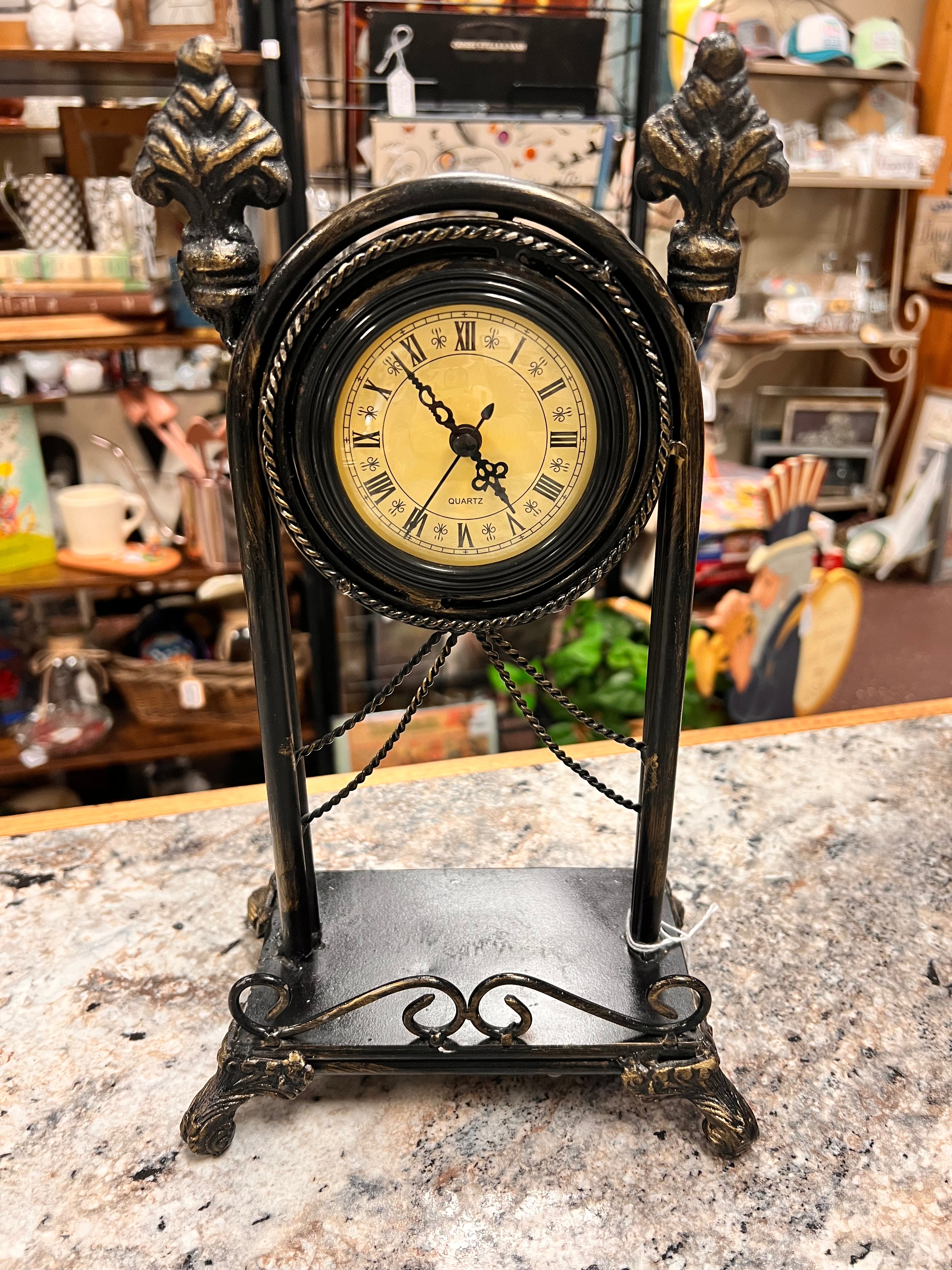 Mantle Clock
